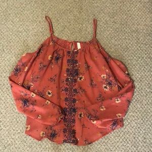 Long sleeve floral light weight top